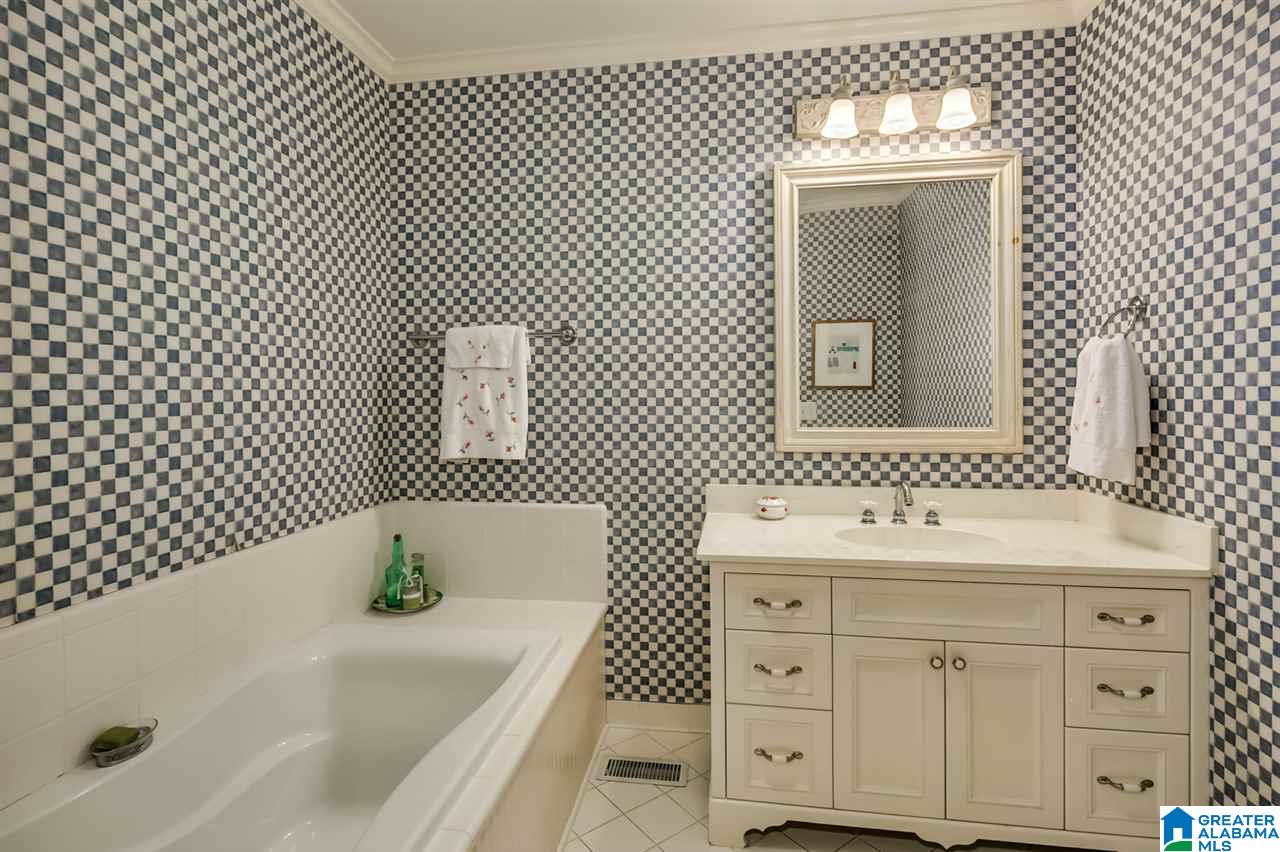 3023 Briarcliff Road Birmingham, AL 35223 - Photo 36 of 50