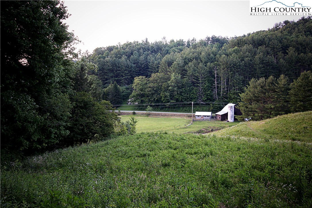 997 Bethel Road Sugar Grove, NC 28679 - Photo 38 of 40 Gallery Image 38