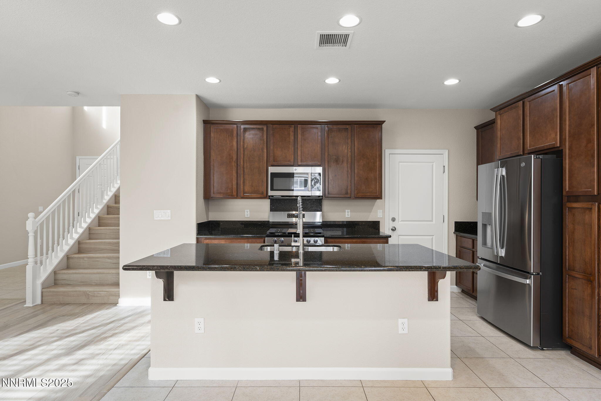 2150 Bears Ranch Drive Reno, NV 89521 - Photo 5 of 21 7-web-or-mls-_DSC1252