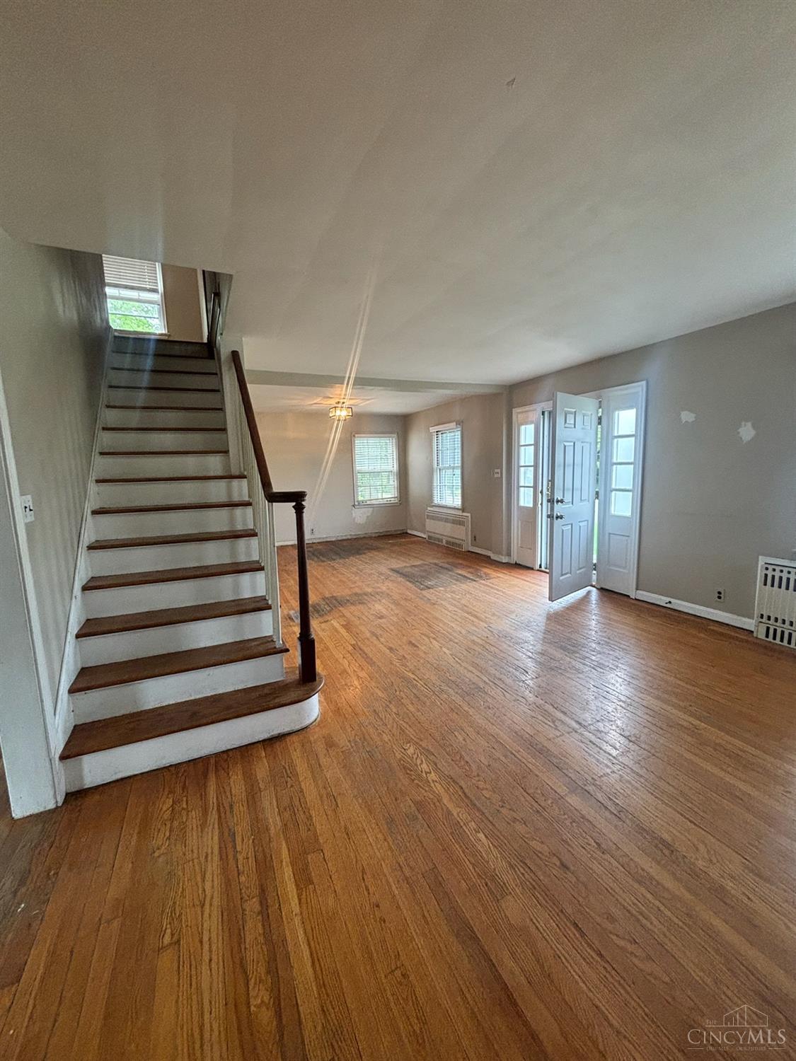 805 West Galbraith Road Cincinnati, OH 45231 - Photo 9 of 25 Gallery Image 9