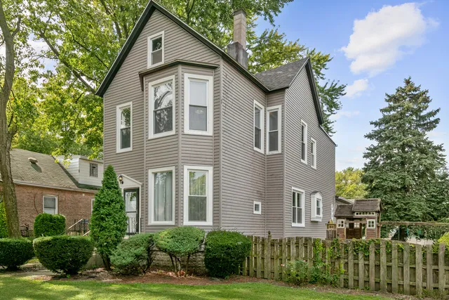 $499,700 | 9412 South Homan Avenue, Evergreen Park, IL 60805