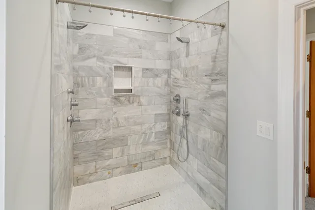 $499,700 | 9412 South Homan Avenue, Evergreen Park, IL 60805