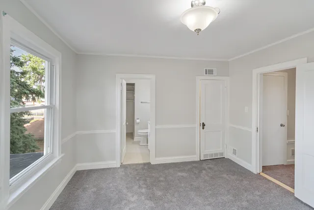 $499,700 | 9412 South Homan Avenue, Evergreen Park, IL 60805