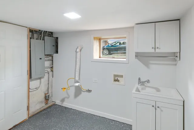 $499,700 | 9412 South Homan Avenue, Evergreen Park, IL 60805