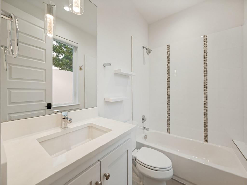 566 Hambrick Road Dallas, TX 75218 - Photo 23 of 25 Gallery Image 23