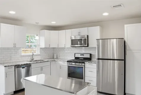 $450,000 | 5510 Manor Road, Unit A, Austin, TX 78723