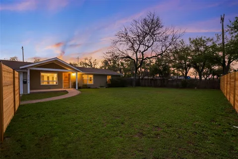 $450,000 | 5510 Manor Road, Unit A, Austin, TX 78723