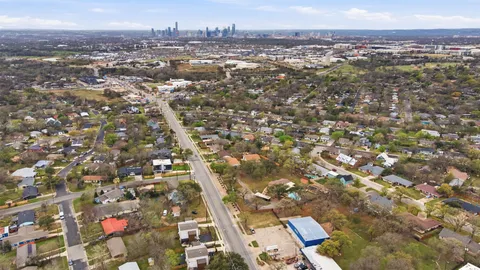 $450,000 | 5510 Manor Road, Unit A, Austin, TX 78723