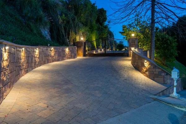$2,749,000 | 1752 Thurber Place, Unit CA, Burbank, CA 91501