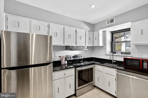 $115,000 | 433 Gov House Circle, Wilmington, DE 19809