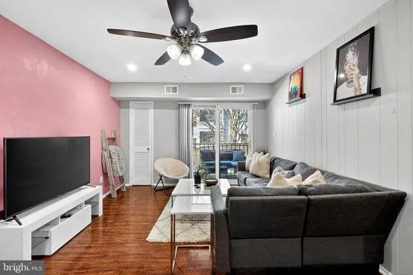 $115,000 | 433 Gov House Circle, Wilmington, DE 19809