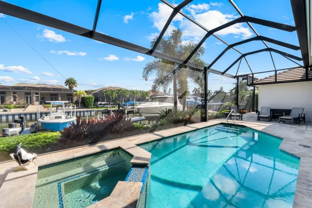 $3,250,000 | 820 Giralda Court, Marco Island, FL 34145