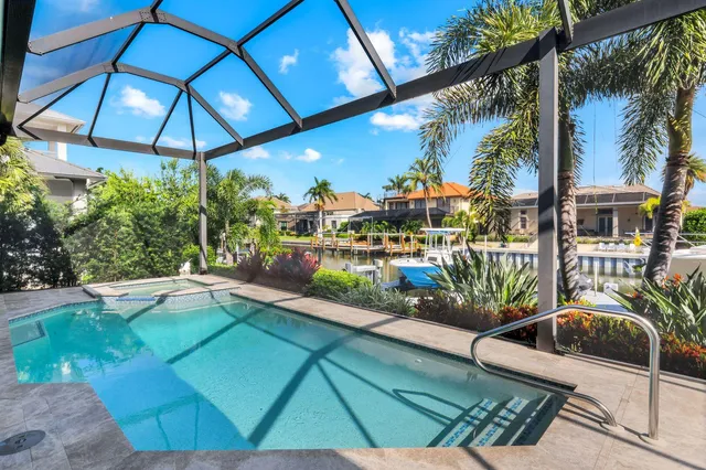 $3,250,000 | 820 Giralda Court, Marco Island, FL 34145