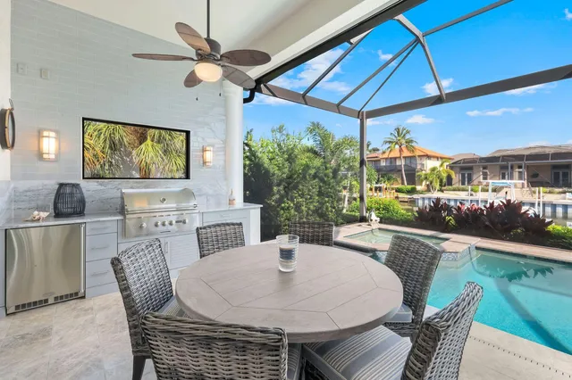 $3,250,000 | 820 Giralda Court, Marco Island, FL 34145