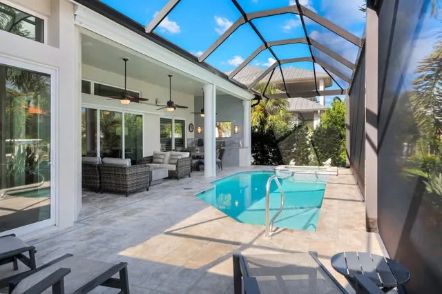 $3,250,000 | 820 Giralda Court, Marco Island, FL 34145