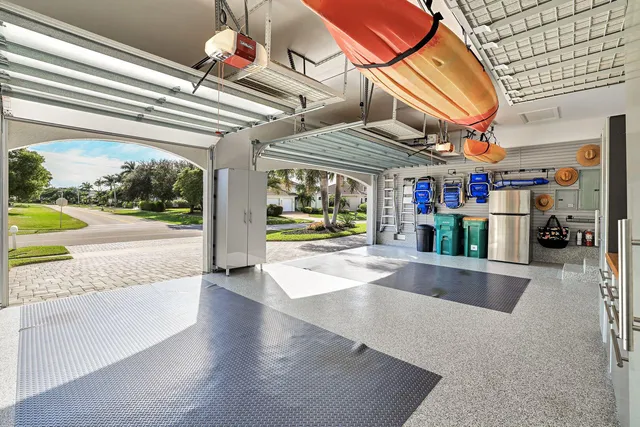 $3,250,000 | 820 Giralda Court, Marco Island, FL 34145