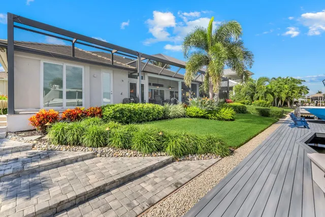 $3,250,000 | 820 Giralda Court, Marco Island, FL 34145