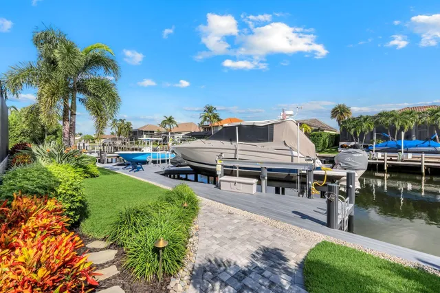 $3,250,000 | 820 Giralda Court, Marco Island, FL 34145