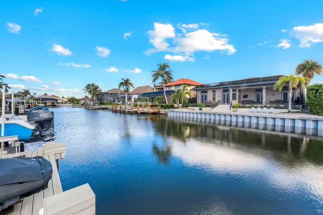 $3,250,000 | 820 Giralda Court, Marco Island, FL 34145