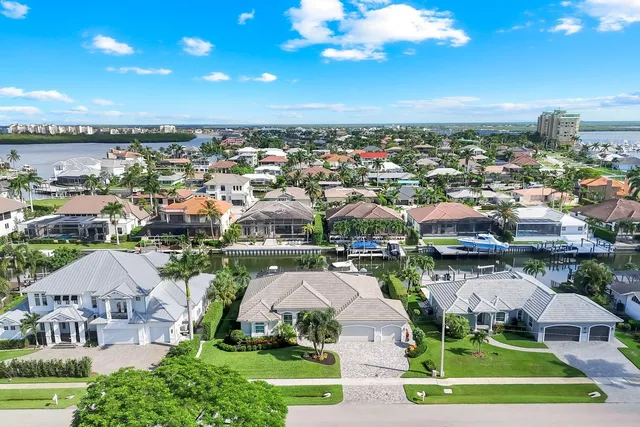 $3,250,000 | 820 Giralda Court, Marco Island, FL 34145
