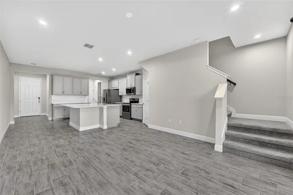 $2,750 | 6050 Grand Sonata Avenue, Lutz, FL 33558