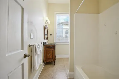 $635,000 | 1924-26 Esplanade Avenue, New Orleans, LA 70116