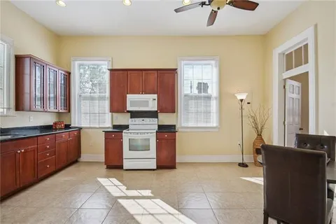 $635,000 | 1924-26 Esplanade Avenue, New Orleans, LA 70116