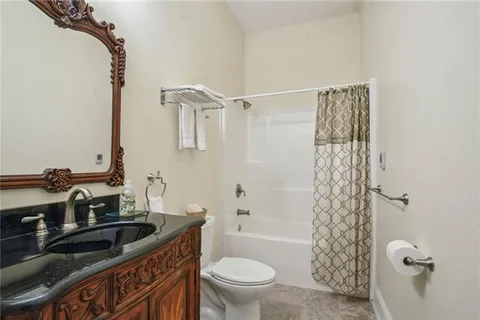 $635,000 | 1924-26 Esplanade Avenue, New Orleans, LA 70116