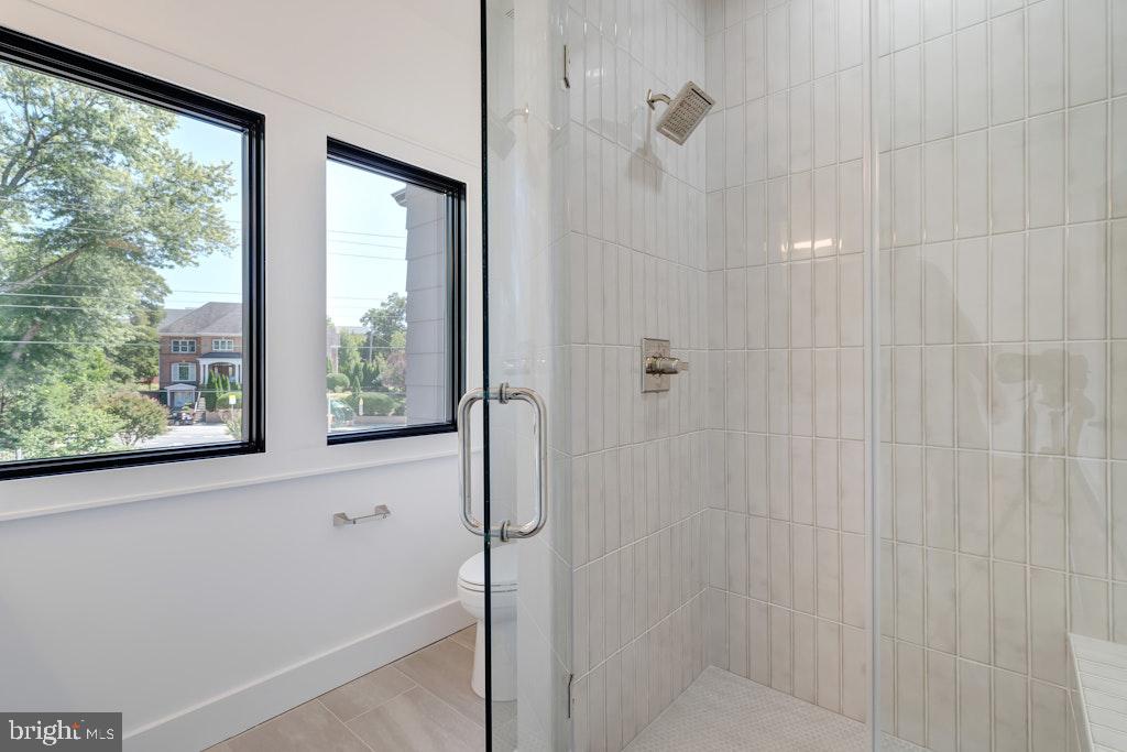 5225 Little Falls Road Arlington, VA 22207 - Photo 43 of 60 a bathroom with a shower