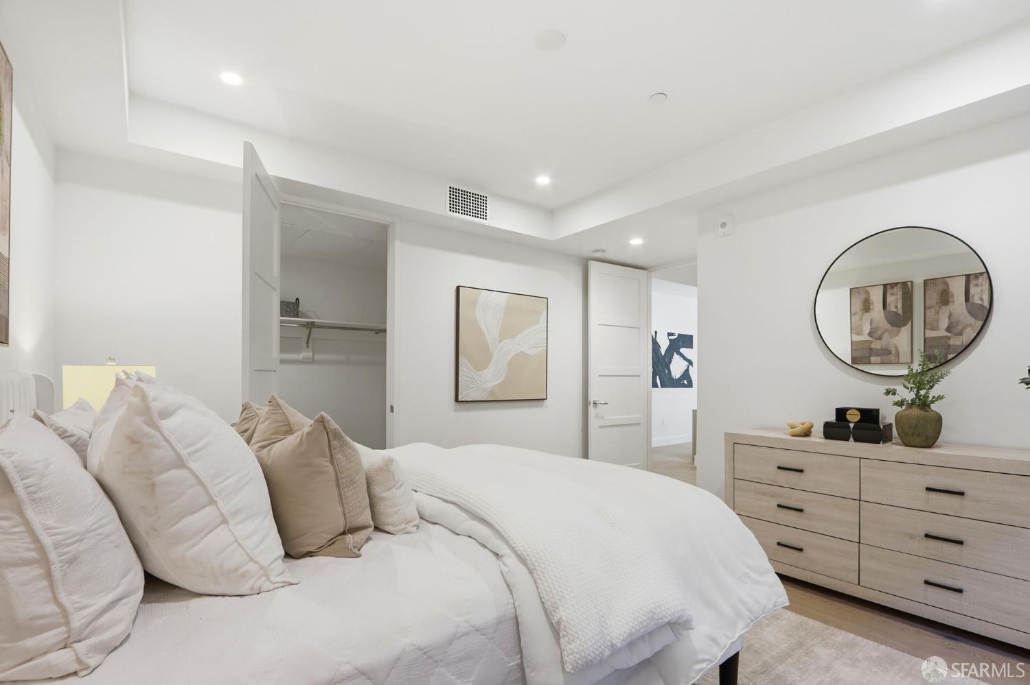 425 1st Street, Unit 14 Los Altos, CA 94022 - Photo 19 of 43