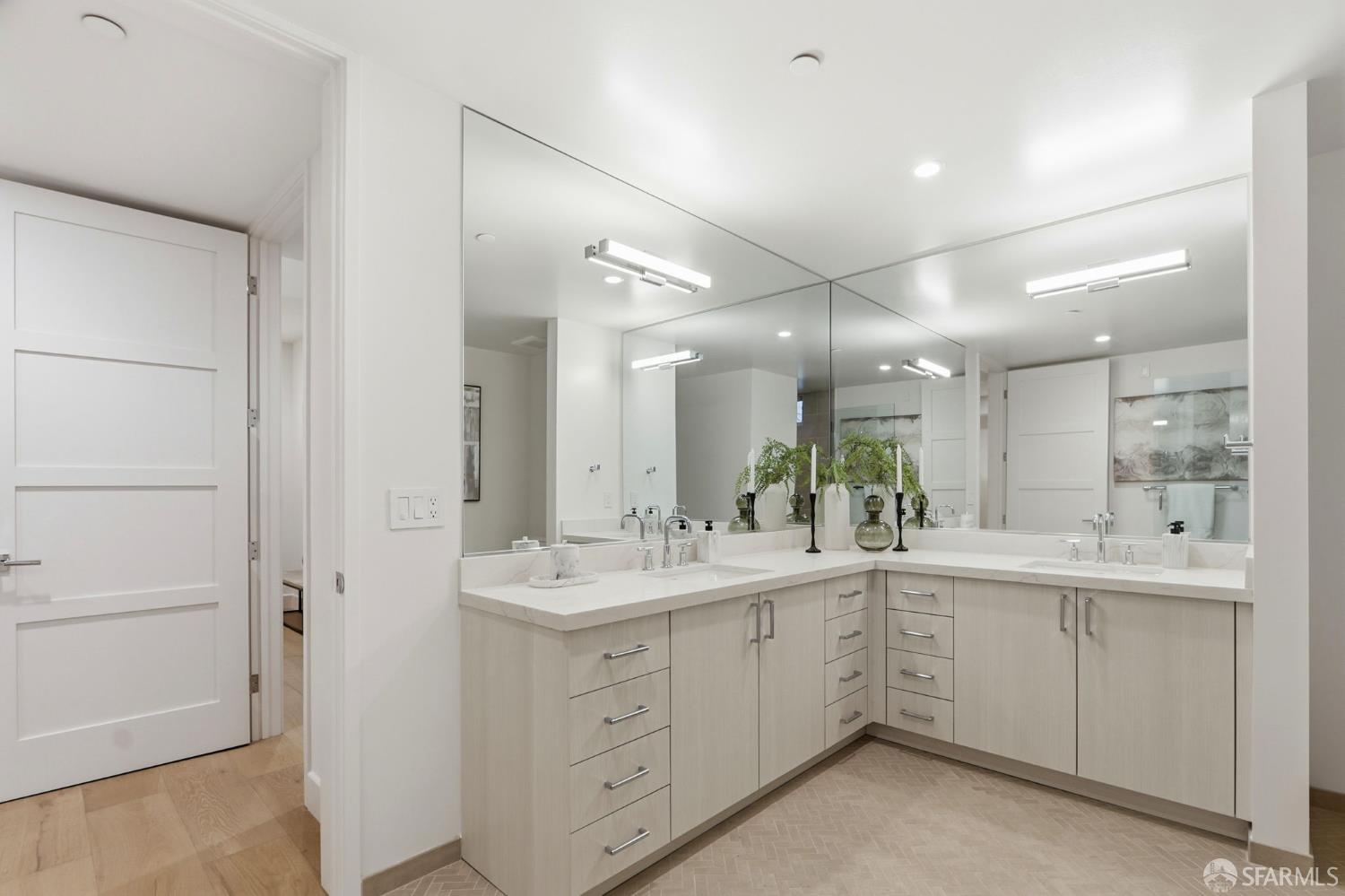 425 1st Street, Unit 14 Los Altos, CA 94022 - Photo 28 of 43