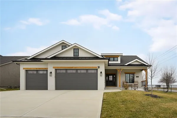 $550,000 | 1845 Falcon Court, Kearney, MO 64060