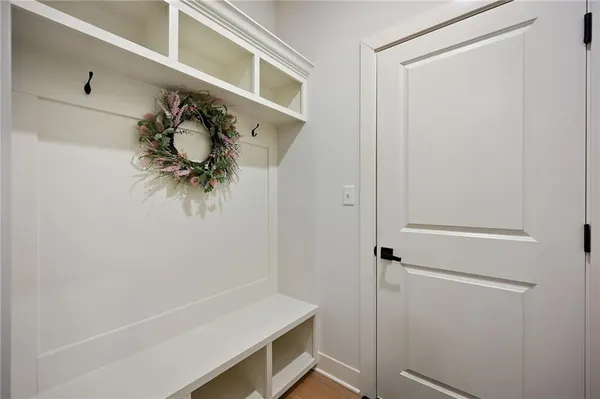 $550,000 | 1845 Falcon Court, Kearney, MO 64060