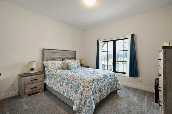$550,000 | 1845 Falcon Court, Kearney, MO 64060