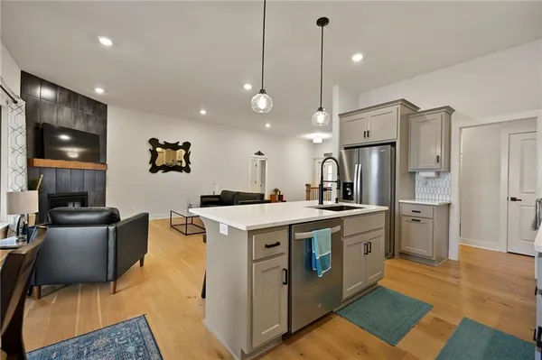 $550,000 | 1845 Falcon Court, Kearney, MO 64060
