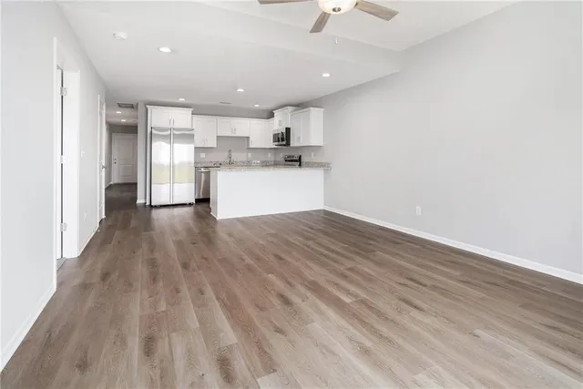 $527,500 | 630-632 Fall Meadow Lane, Belton, MO 64012