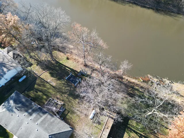 $229,900 | 133 South Oak Acre Drive, Martinton, IL 60951