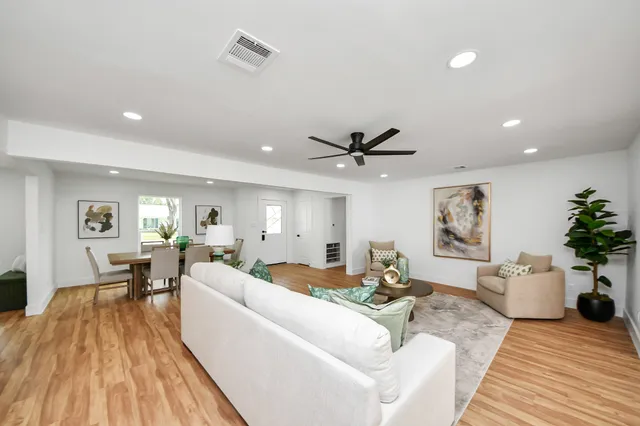 $4,500 | 6249 Locke Lane, Houston, TX 77057