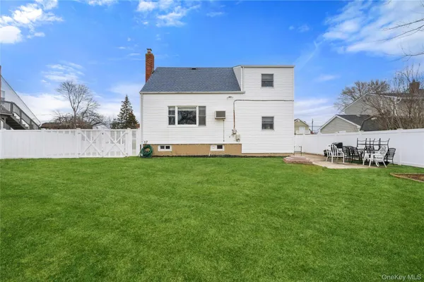 $649,000 | 299 28th Street, Copiague, NY 11726