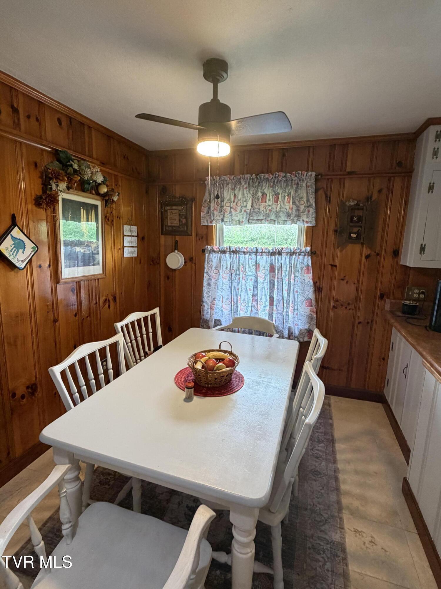 16601 Highway 19 Rosedale, VA 24280 - Photo 20 of 35 Kitchen