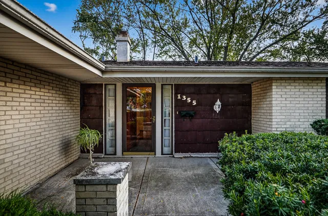 $425,000 | 1355 Blair Lane, Hoffman Estates, IL 60169