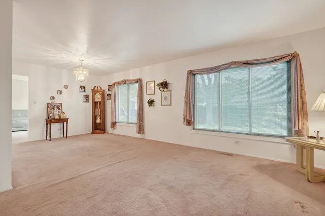 $425,000 | 1355 Blair Lane, Hoffman Estates, IL 60169