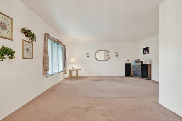 $425,000 | 1355 Blair Lane, Hoffman Estates, IL 60169