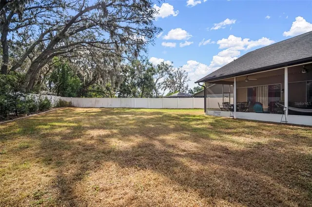 $549,900 | 424 Summit Chase Drive, Valrico, FL 33594