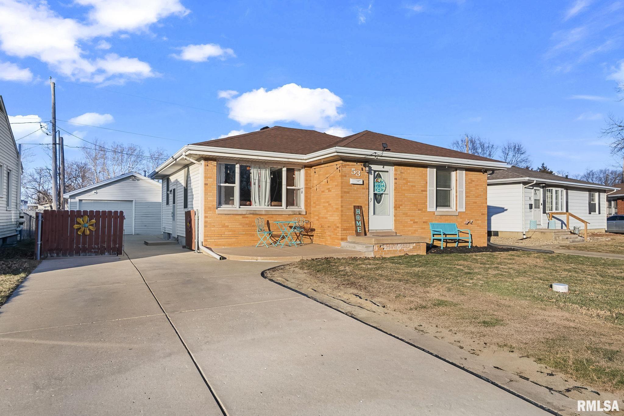 53 Rosaria Road Springfield, IL 62702 - Photo 2 of 34