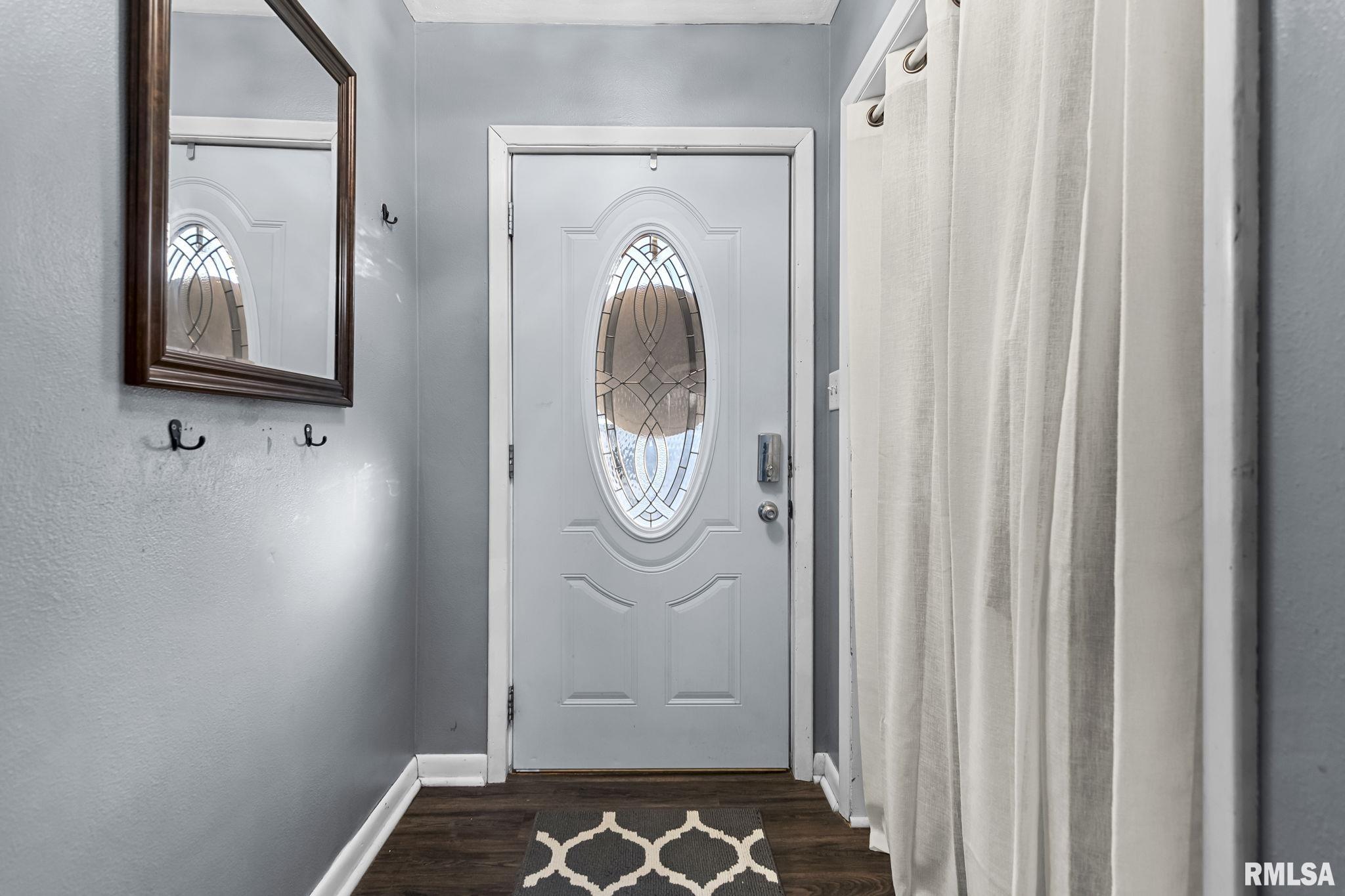 53 Rosaria Road Springfield, IL 62702 - Photo 3 of 34