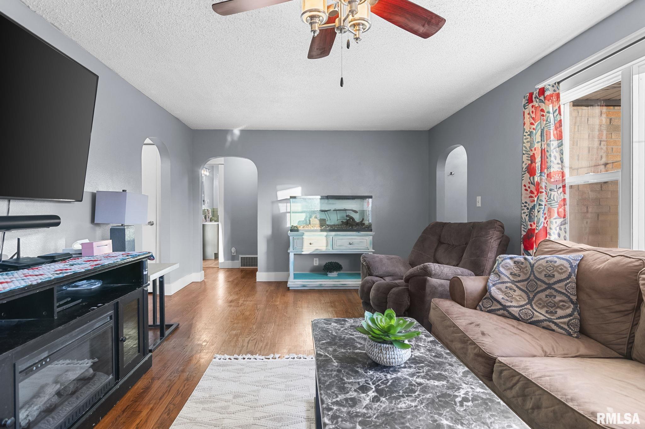 53 Rosaria Road Springfield, IL 62702 - Photo 7 of 34