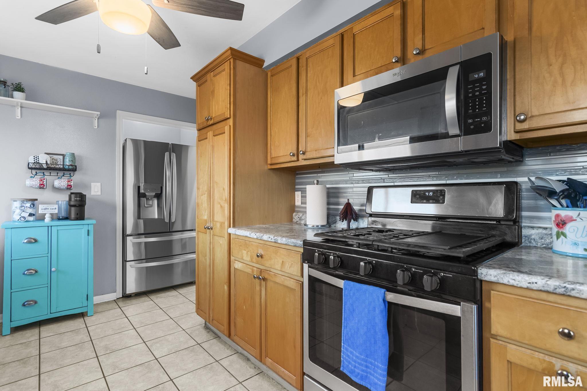 53 Rosaria Road Springfield, IL 62702 - Photo 9 of 34