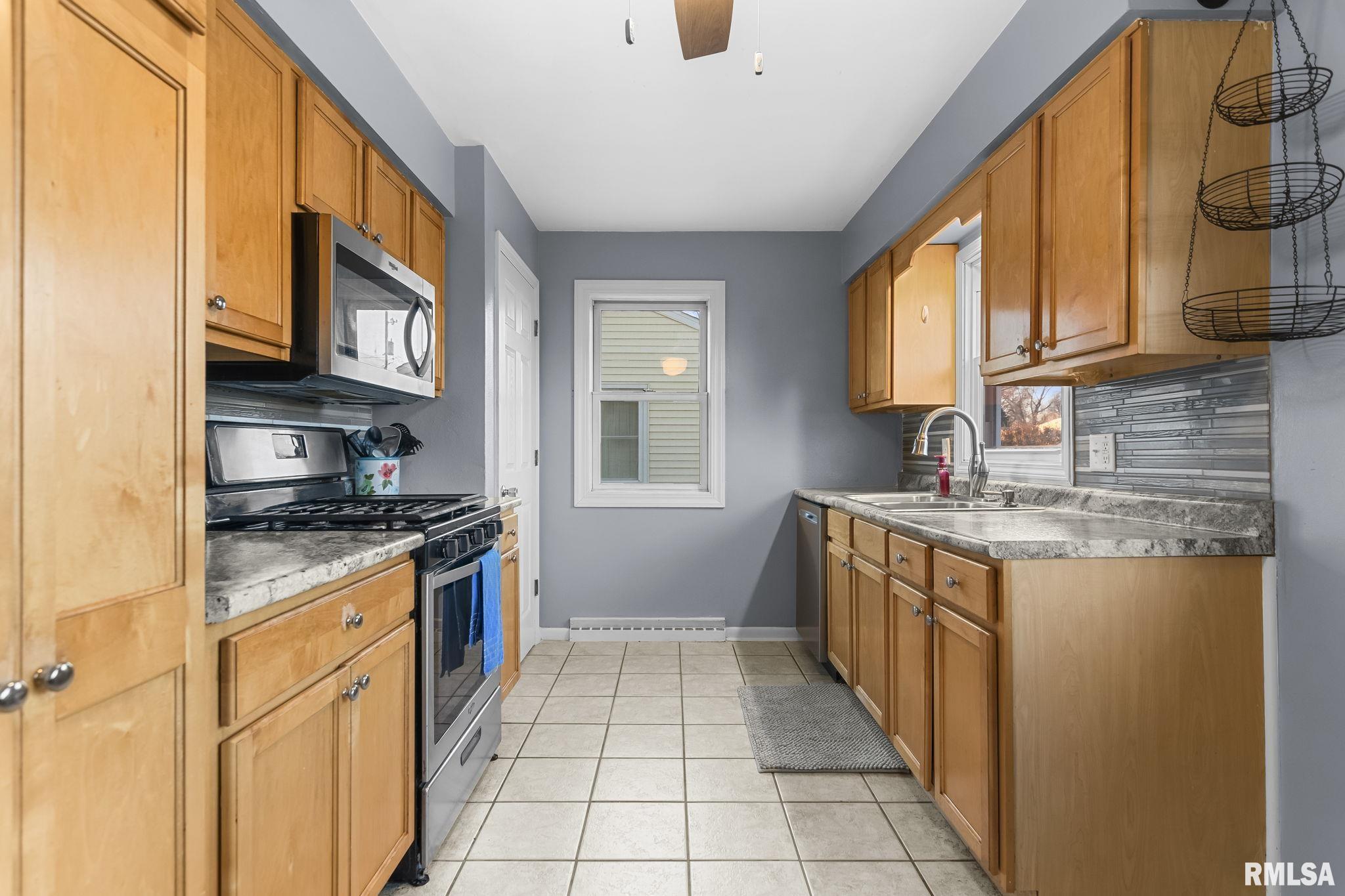 53 Rosaria Road Springfield, IL 62702 - Photo 10 of 34