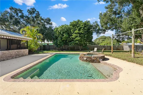 $700,000 | 3336 8th Street, Vero Beach, FL 32968